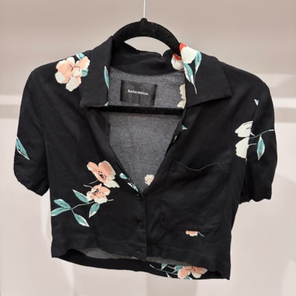 Reformation Floral Crop Button Top